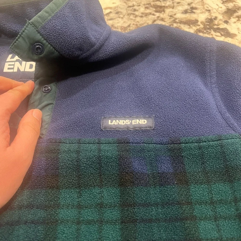 Lands End size Large quarter‎ button down fleece jacket
